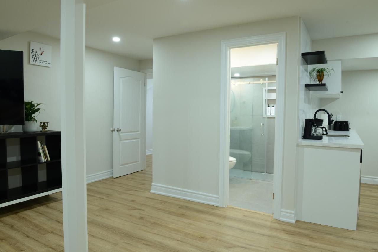 Apartment Spacious 2-bed-room Near Yonge & Major Mackenzie *