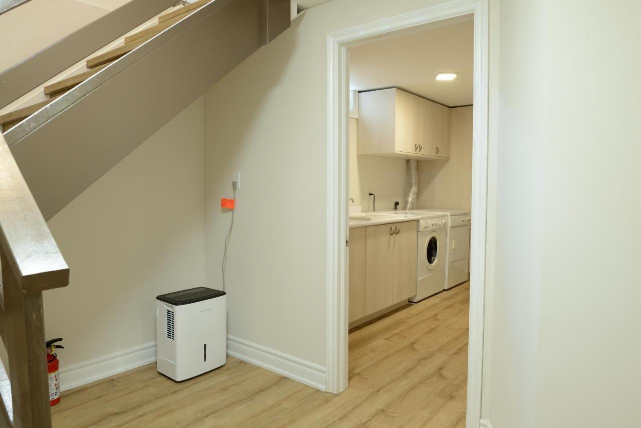 Spacious 2-bed-room Near Yonge & Major Mackenzie