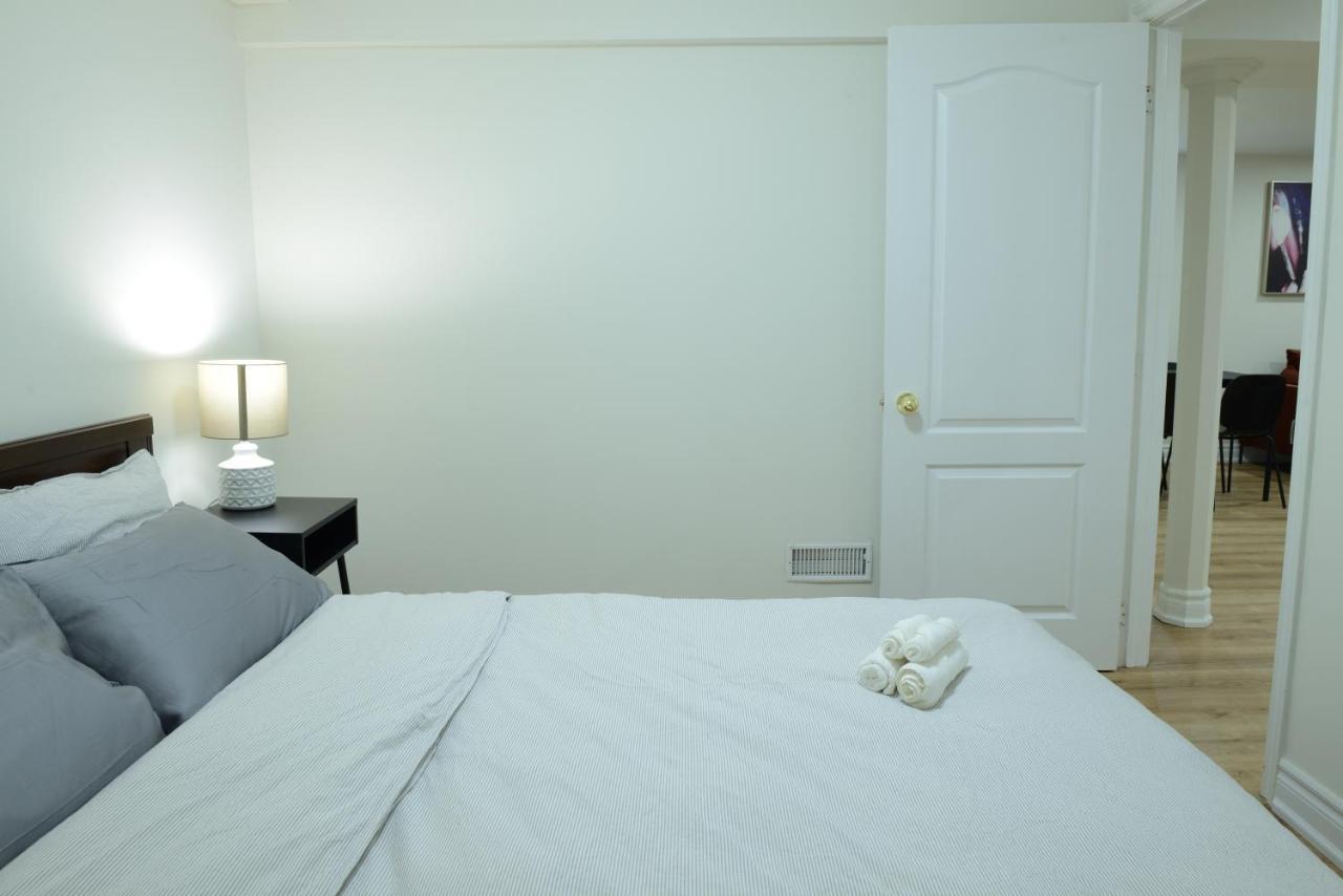 Apartment Spacious 2-bed-room Near Yonge & Major Mackenzie *
