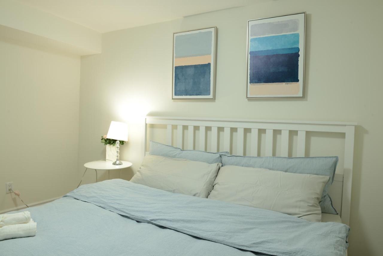 Spacious 2-bed-room Near Yonge & Major Mackenzie Apartment