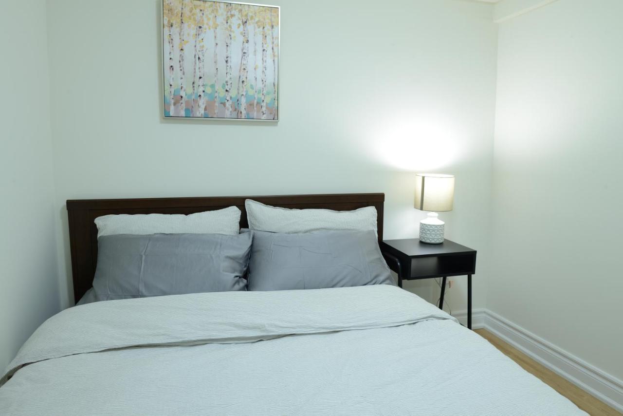 Apartment Spacious 2-bed-room Near Yonge & Major Mackenzie *