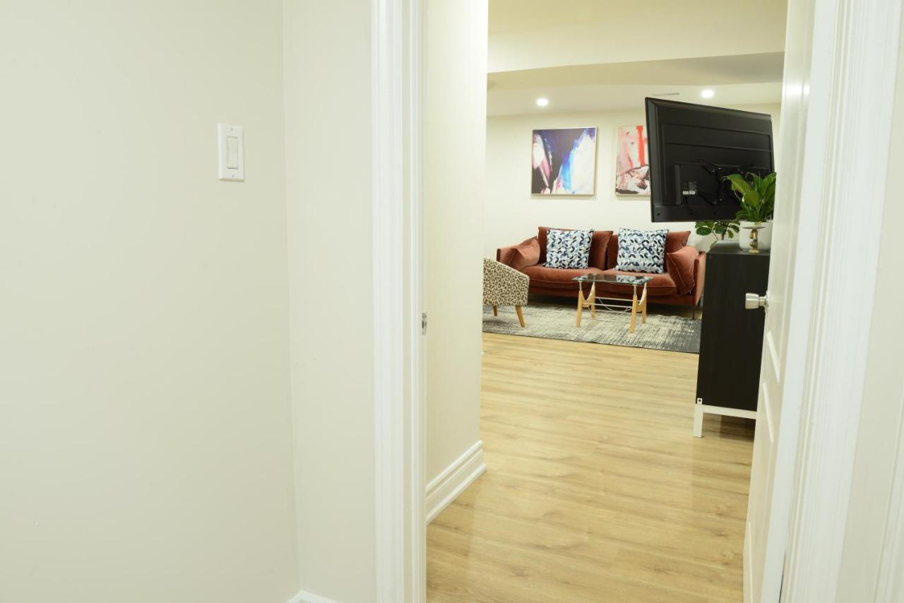 Apartment Spacious 2-bed-room Near Yonge & Major Mackenzie