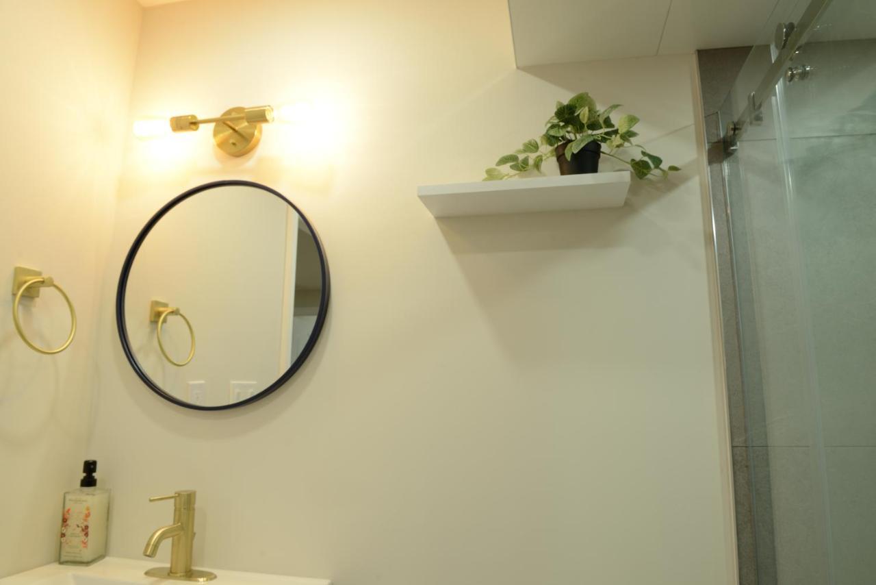 Spacious 2-bed-room Near Yonge & Major Mackenzie *